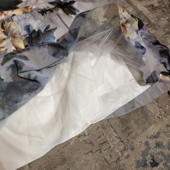 NWT little mistress fit and flare floral dress - Picture 15 of 16